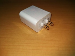 HUWEI急速充電器(SuperCharger方式)