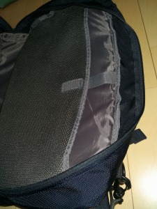 ユニクロ　ＰＣ収納ケース