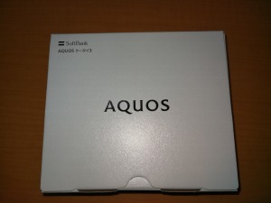 AQUOSケータイ３
