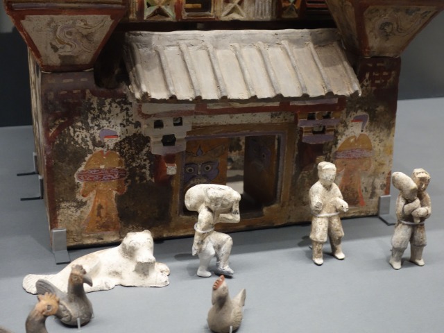 三国志展　四層穀倉楼