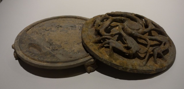 三国志展　五龍硯