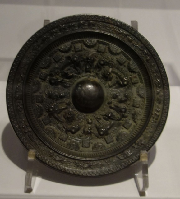 三国志展　画文帯環状乳神獣鏡