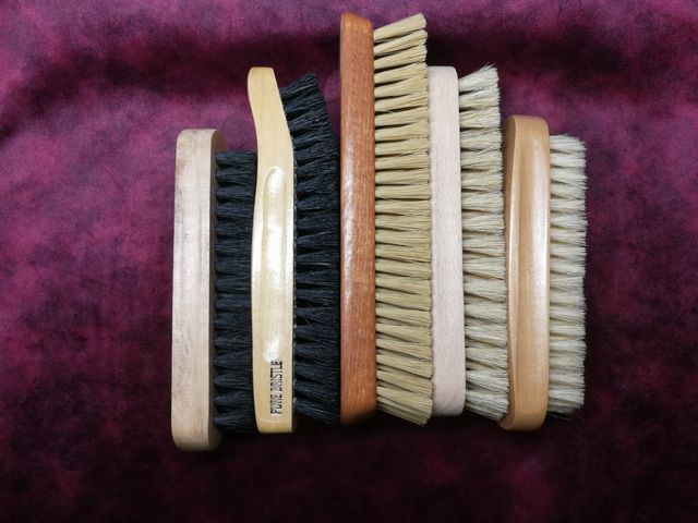 ダイソー豚毛ブラシ比較