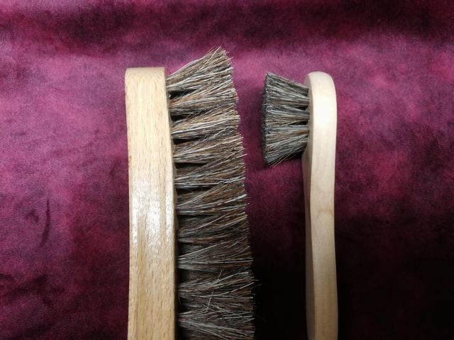 ダイソー馬毛ブラシ