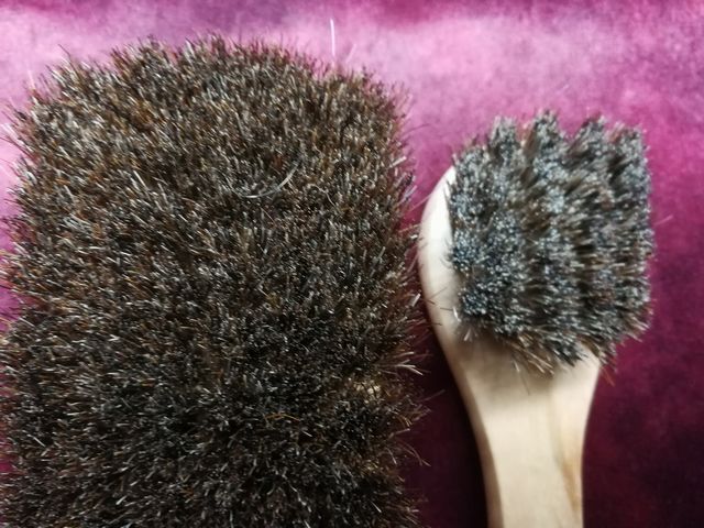 ダイソー馬毛ブラシ