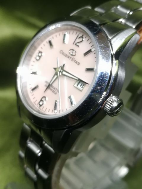 プレゼントに最適なオリエントレディース腕時計