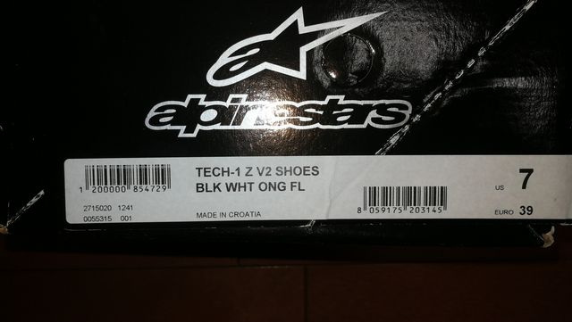 アルパインスターズ　レーシングシューズ　TECH-1 Z V2