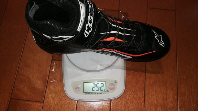 アルパインスターズ　レーシングシューズ　TECH-1 Z V2